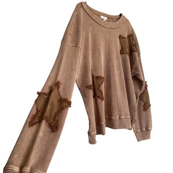 Easel Waffle Knit Top with Star Patches Mineral Wash Brown - Picture 2 of 4